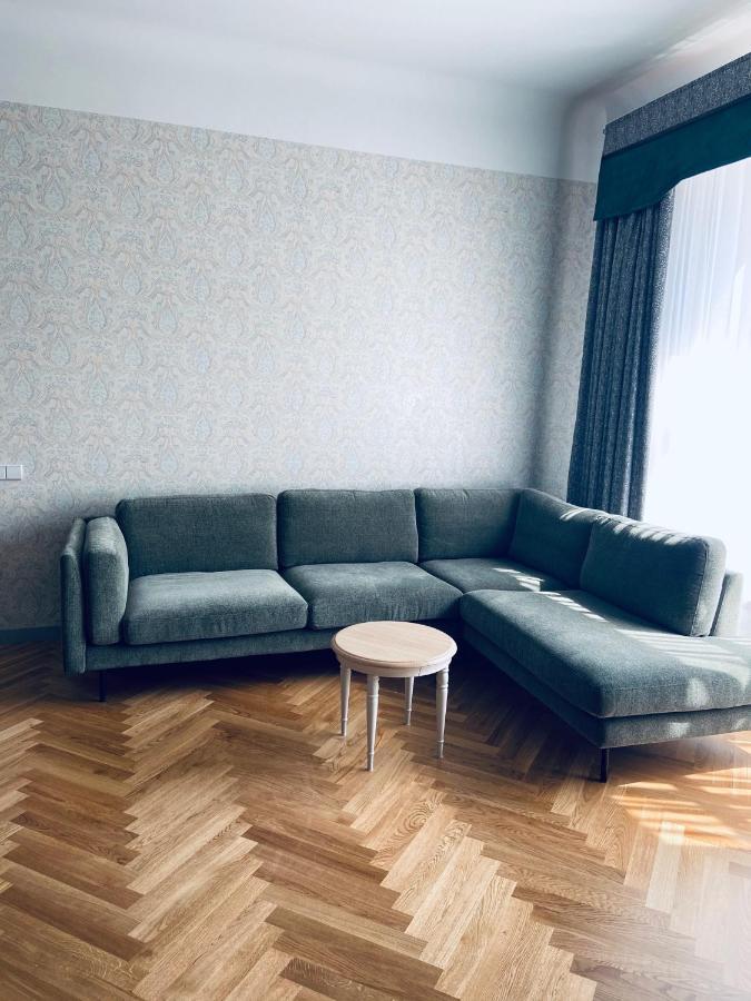Roze Republikas Apartments Liepāja Exteriör bild